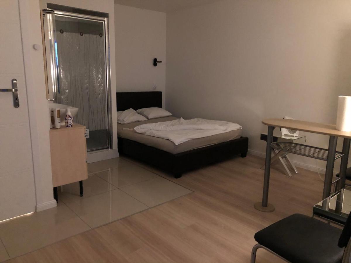 Mini Studio A Bed4U Late Check In Lublin Dış mekan fotoğraf
